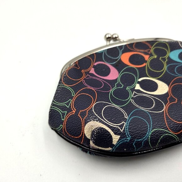 Vintage Coach Navy Optic C Rainbow Coin Pouch Bag Kiss Lock Close READ - Picture 6 of 13